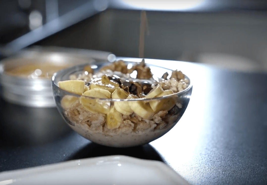 Desayuno para deportistas: porridge de avena